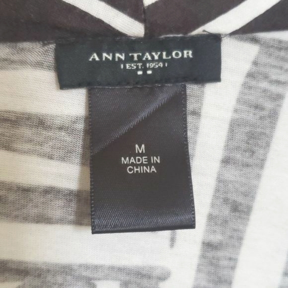 ANN TAYLOR Brown White Draped Neck Top Zebra Stripe Cap Sleeves Abstract - Picture 8 of 8